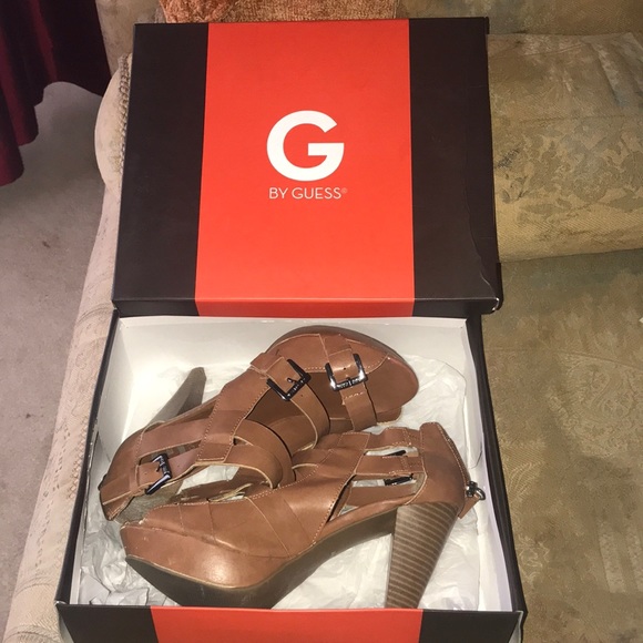 Guess Womens Sandals. - Picture 2 of 3